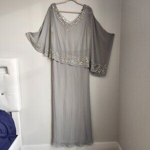 Jkara Silver Beaded Chiffon Cape Overlay Gown Size 18W Mother of the Bride